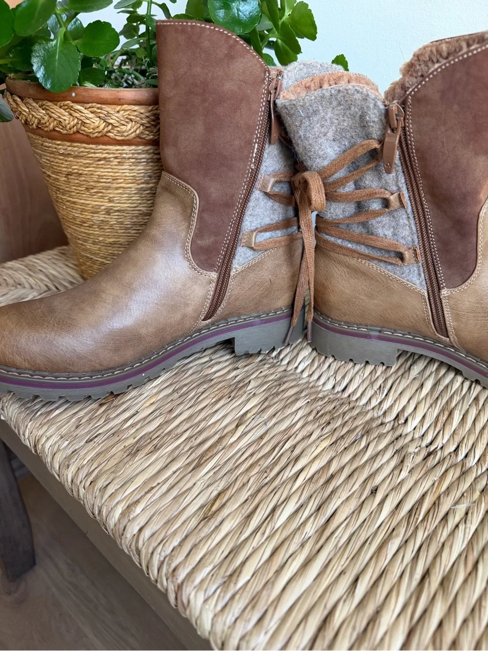 Patricia by Spring Step Brown & Tan Suede-Trim Lace Back Winter Boots Size 38